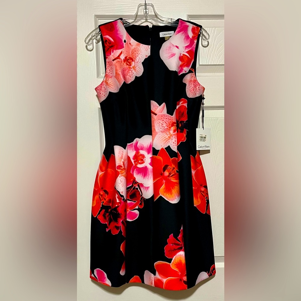 New Calvin Klein Floral Dress Size 6 - Black with Shades of Pink & Red